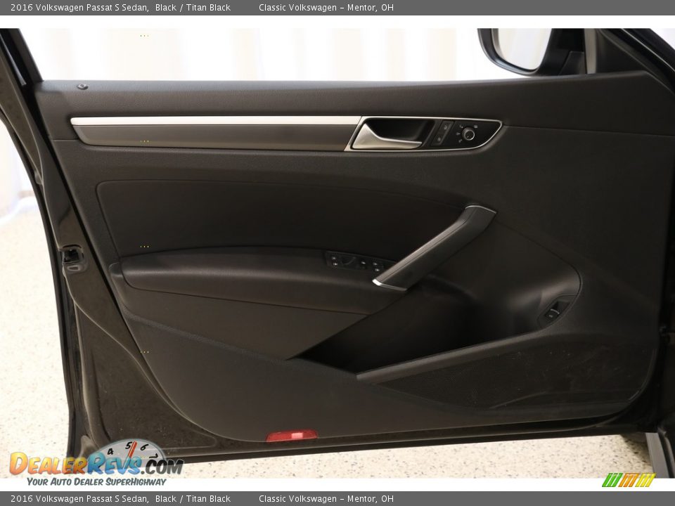 2016 Volkswagen Passat S Sedan Black / Titan Black Photo #4