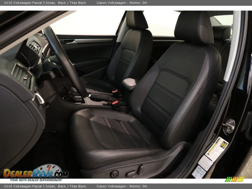 2016 Volkswagen Passat S Sedan Black / Titan Black Photo #5