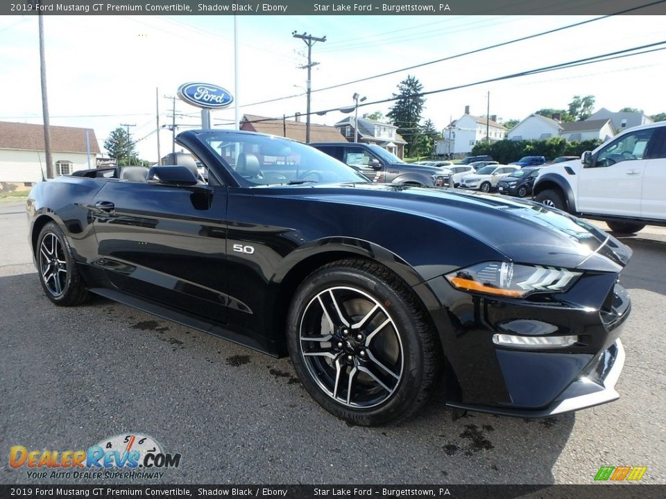 Front 3/4 View of 2019 Ford Mustang GT Premium Convertible Photo #4