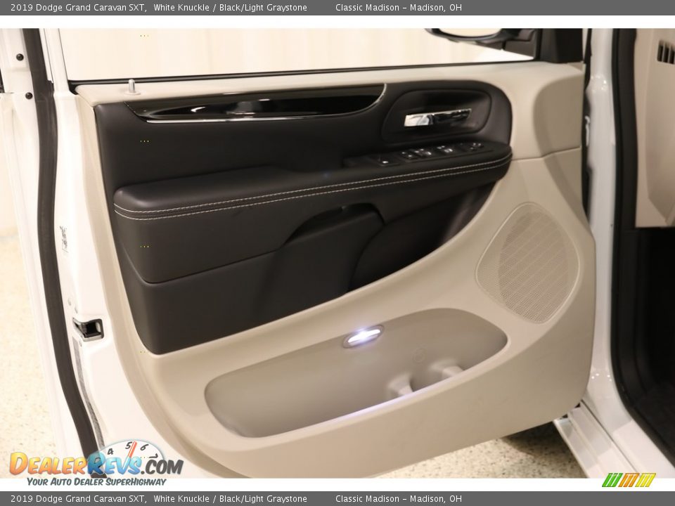 2019 Dodge Grand Caravan SXT White Knuckle / Black/Light Graystone Photo #5