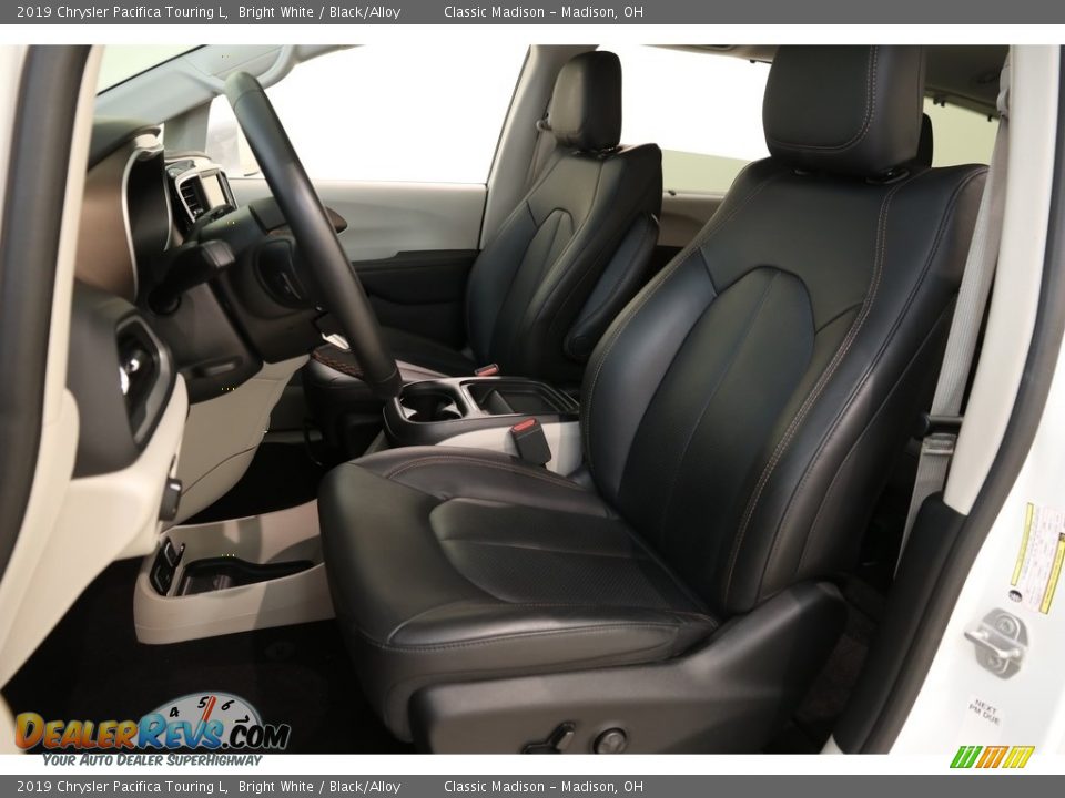 2019 Chrysler Pacifica Touring L Bright White / Black/Alloy Photo #5