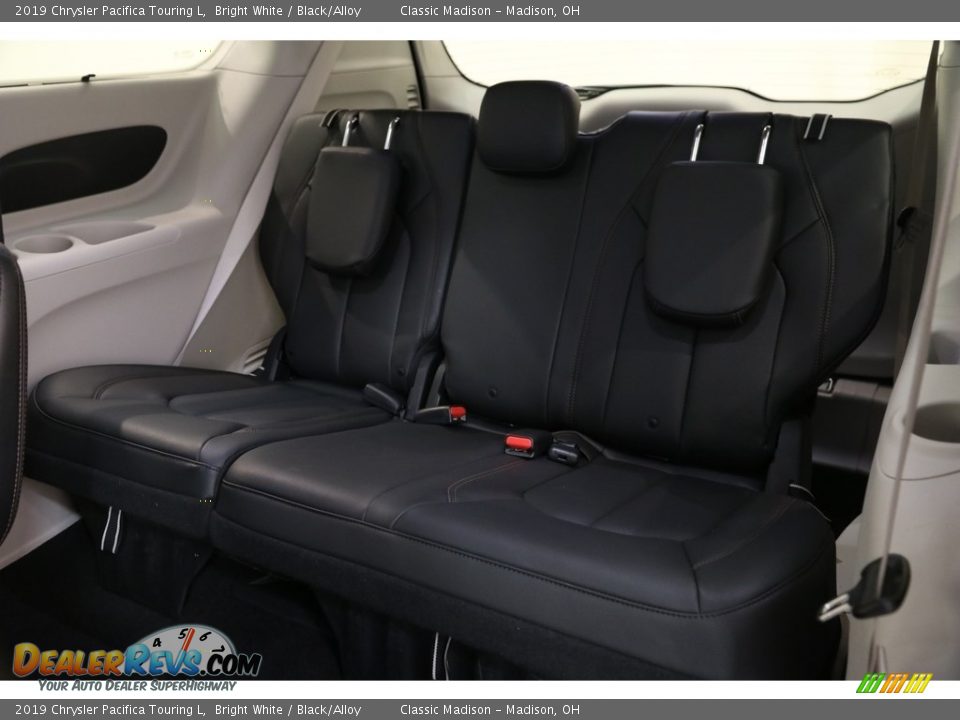2019 Chrysler Pacifica Touring L Bright White / Black/Alloy Photo #20