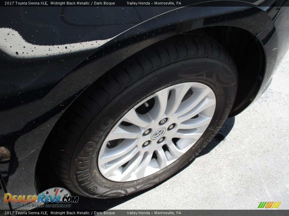 2017 Toyota Sienna XLE Midnight Black Metallic / Dark Bisque Photo #6