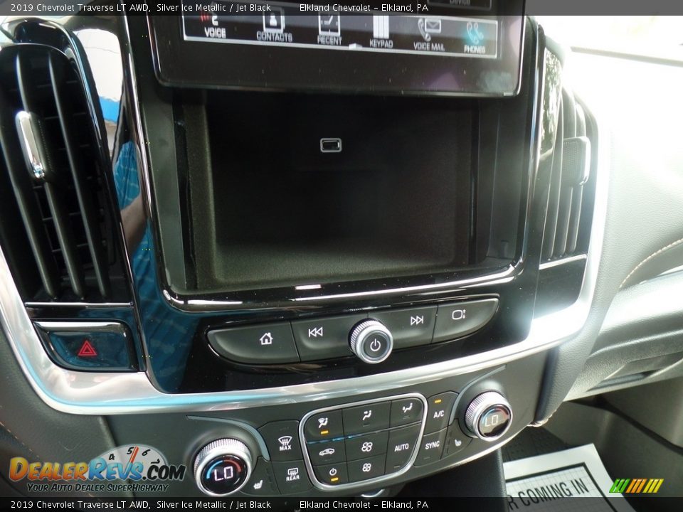 2019 Chevrolet Traverse LT AWD Silver Ice Metallic / Jet Black Photo #28
