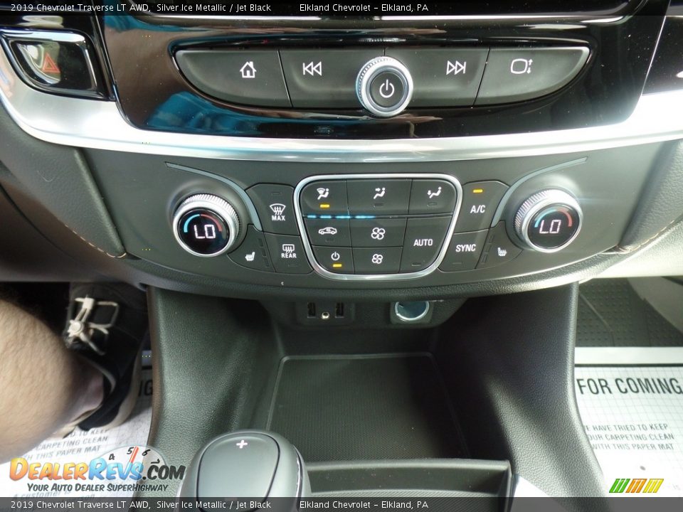 2019 Chevrolet Traverse LT AWD Silver Ice Metallic / Jet Black Photo #29