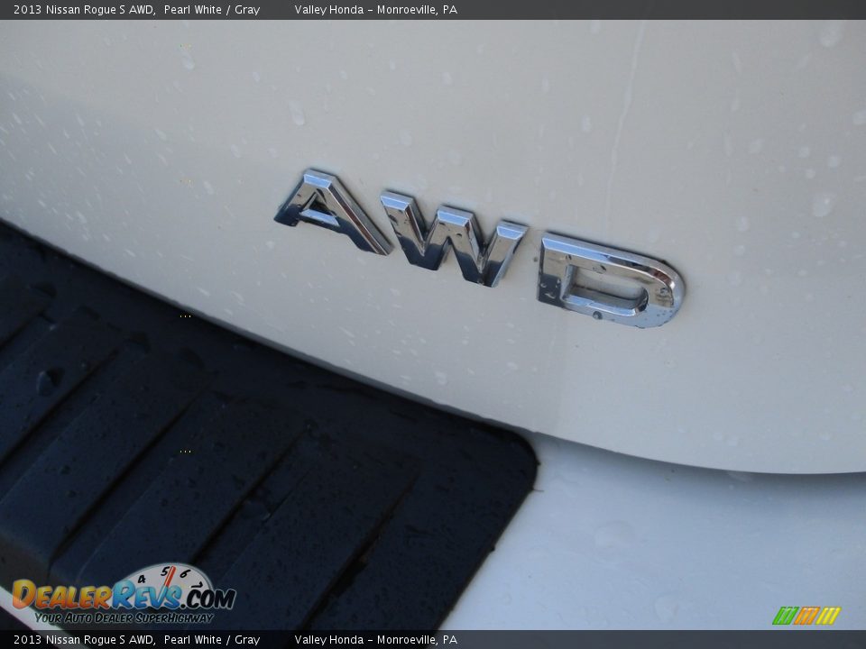 2013 Nissan Rogue S AWD Pearl White / Gray Photo #6