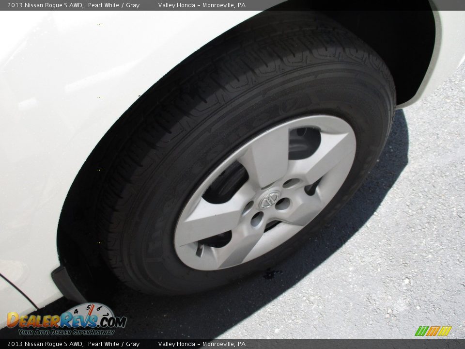 2013 Nissan Rogue S AWD Pearl White / Gray Photo #7