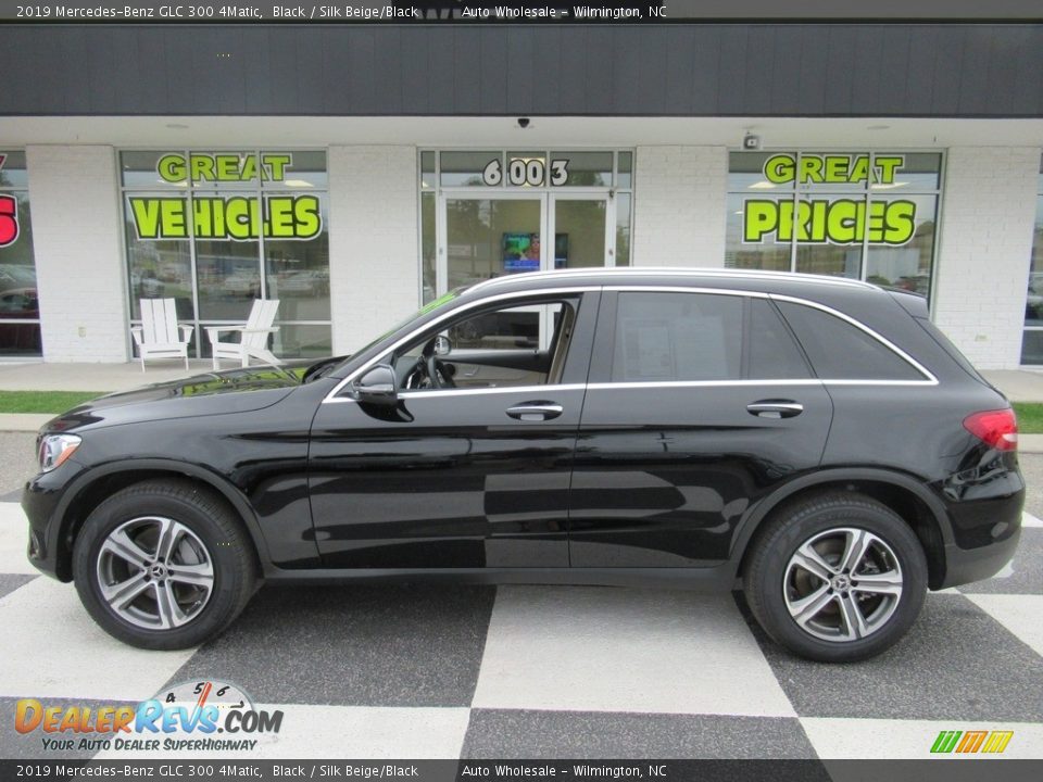 2019 Mercedes-Benz GLC 300 4Matic Black / Silk Beige/Black Photo #1