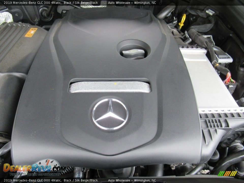 2019 Mercedes-Benz GLC 300 4Matic Black / Silk Beige/Black Photo #6