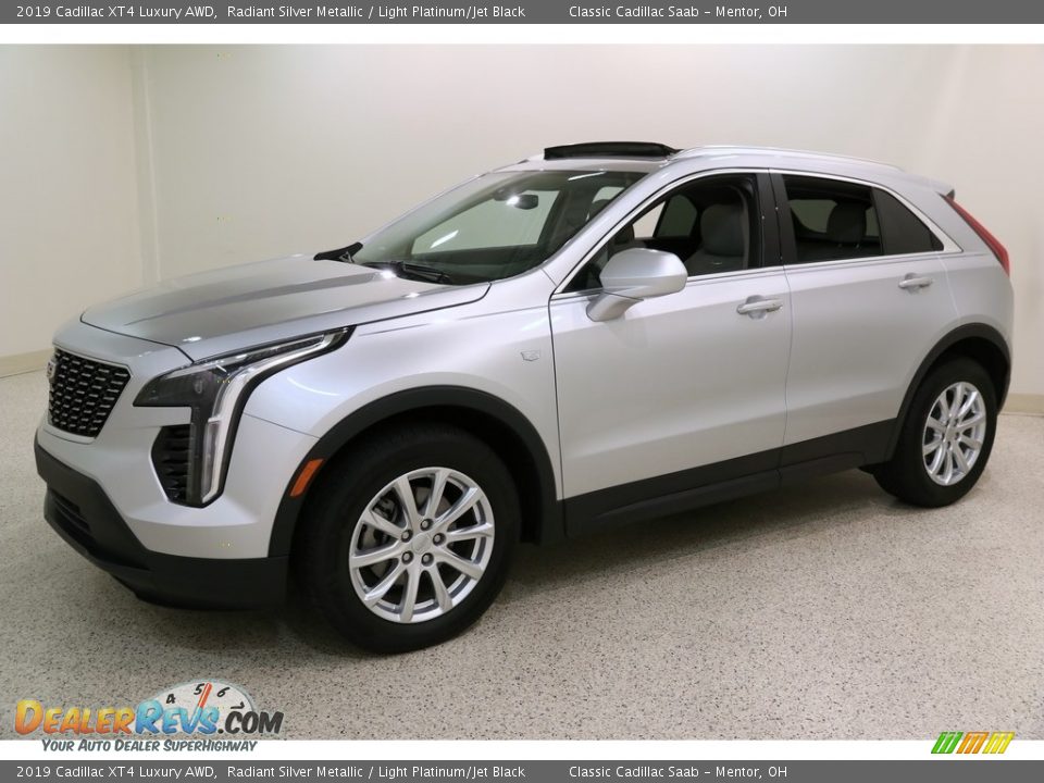 2019 Cadillac XT4 Luxury AWD Radiant Silver Metallic / Light Platinum/Jet Black Photo #3