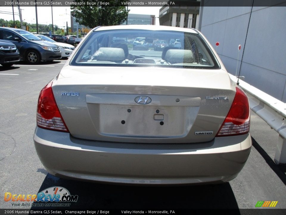 2006 Hyundai Elantra GLS Sedan Champagne Beige / Beige Photo #4