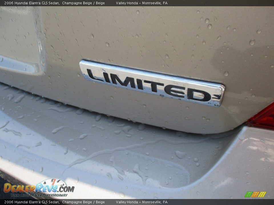 2006 Hyundai Elantra GLS Sedan Champagne Beige / Beige Photo #6