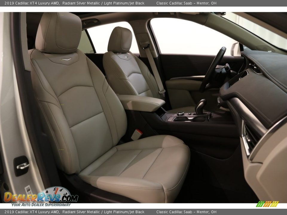 2019 Cadillac XT4 Luxury AWD Radiant Silver Metallic / Light Platinum/Jet Black Photo #18