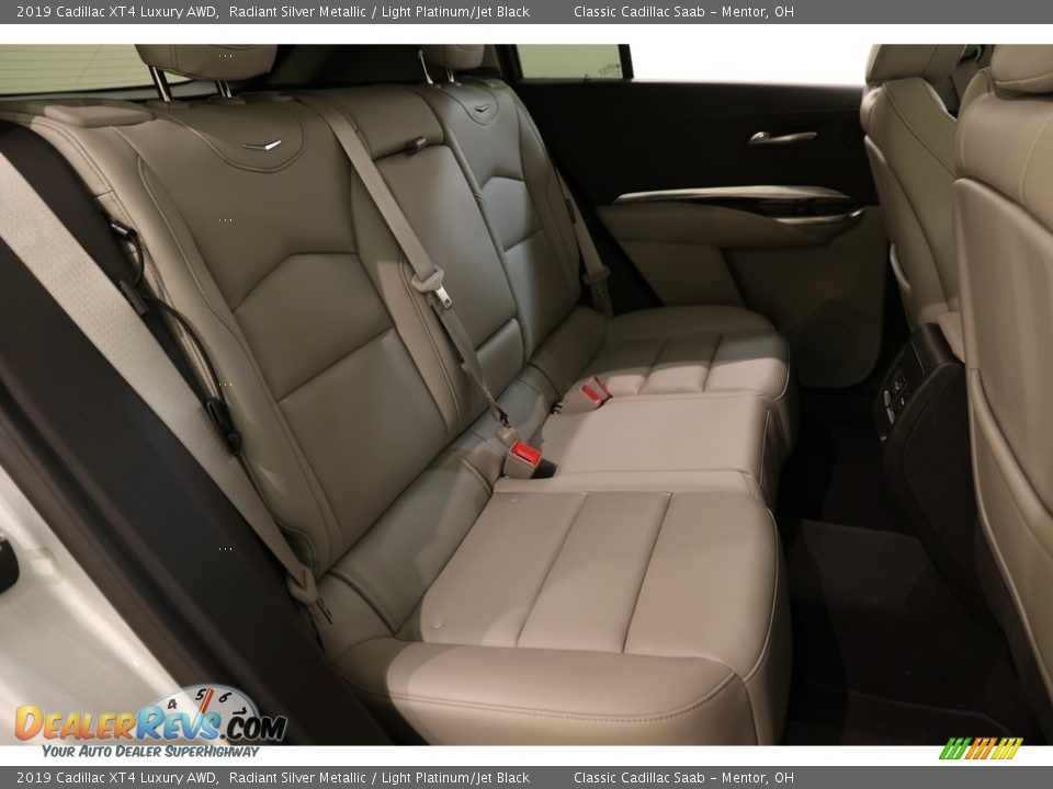 2019 Cadillac XT4 Luxury AWD Radiant Silver Metallic / Light Platinum/Jet Black Photo #19