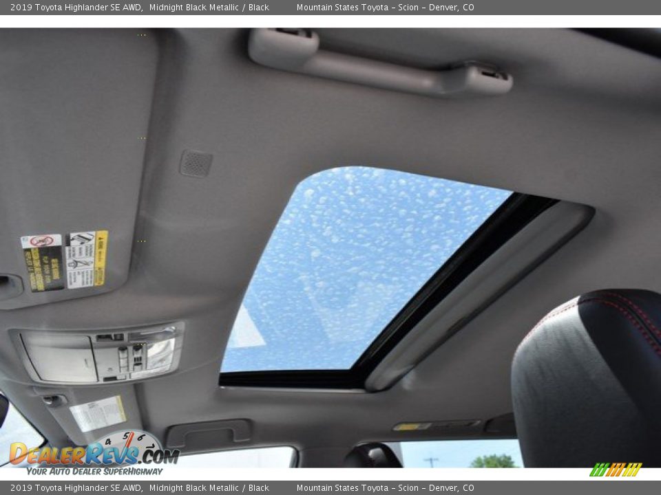 2019 Toyota Highlander SE AWD Midnight Black Metallic / Black Photo #8