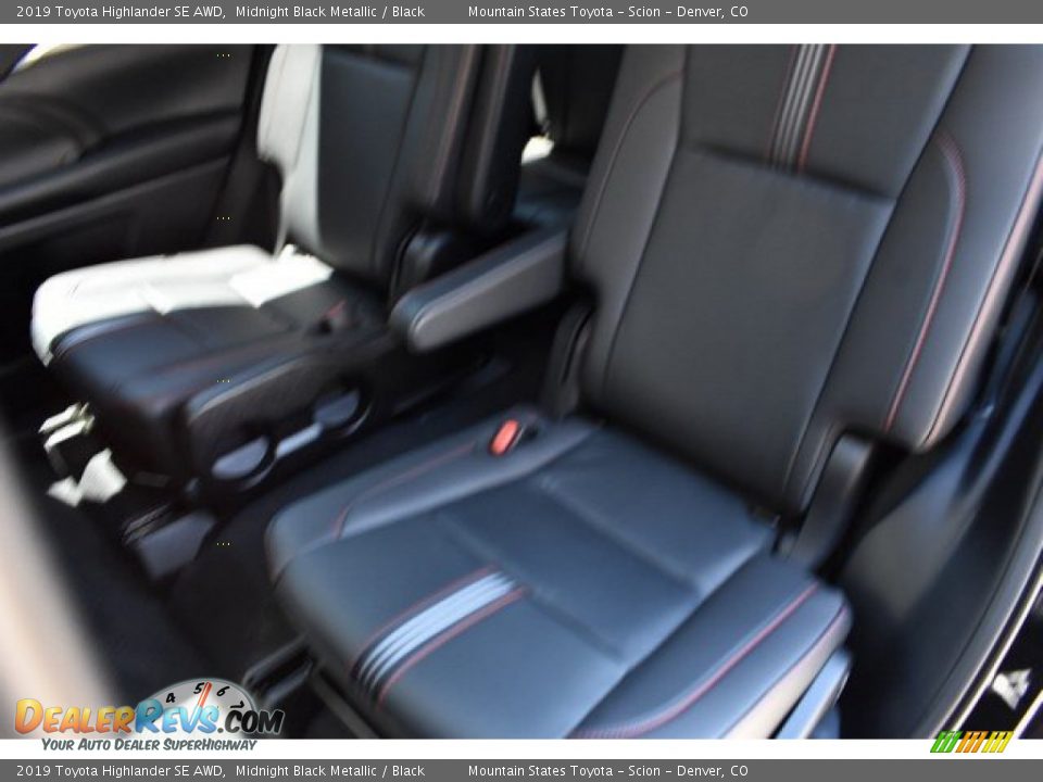 2019 Toyota Highlander SE AWD Midnight Black Metallic / Black Photo #10