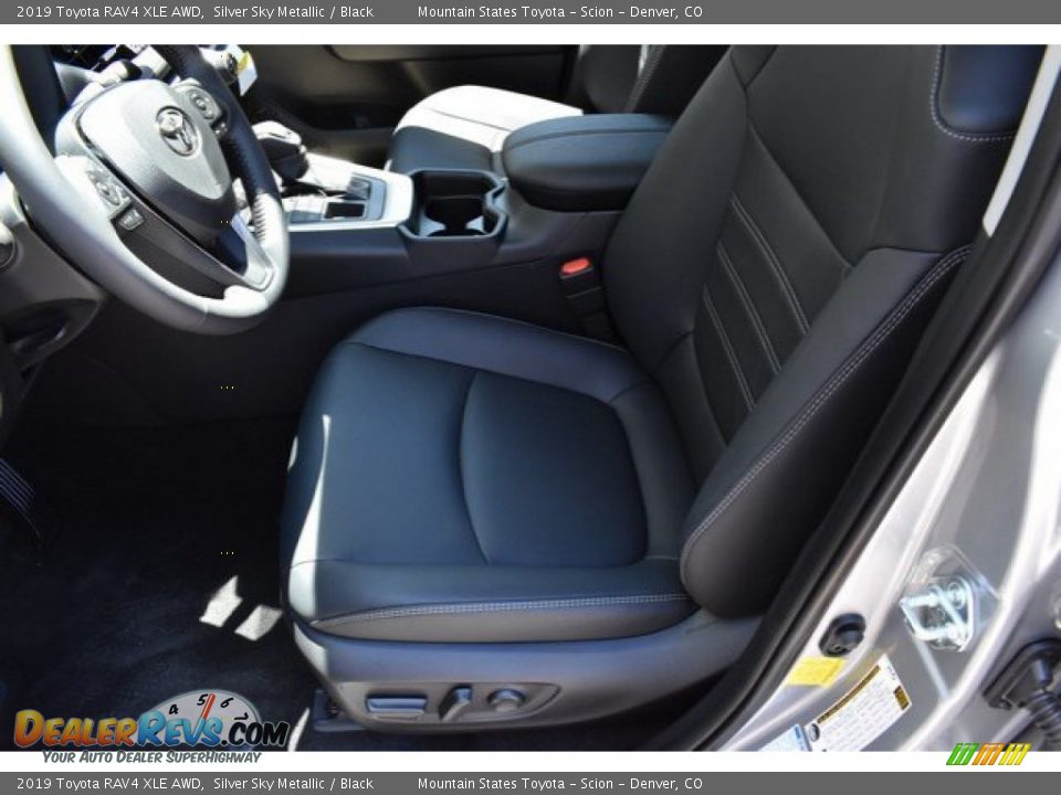 2019 Toyota RAV4 XLE AWD Silver Sky Metallic / Black Photo #6