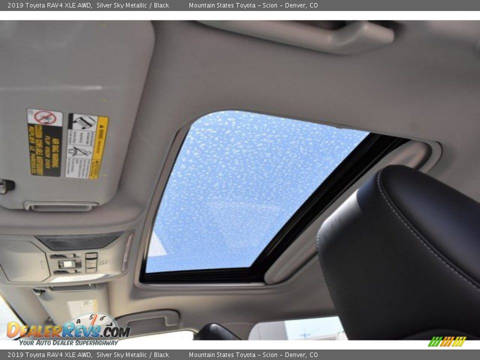 2019 Toyota RAV4 XLE AWD Silver Sky Metallic / Black Photo #8