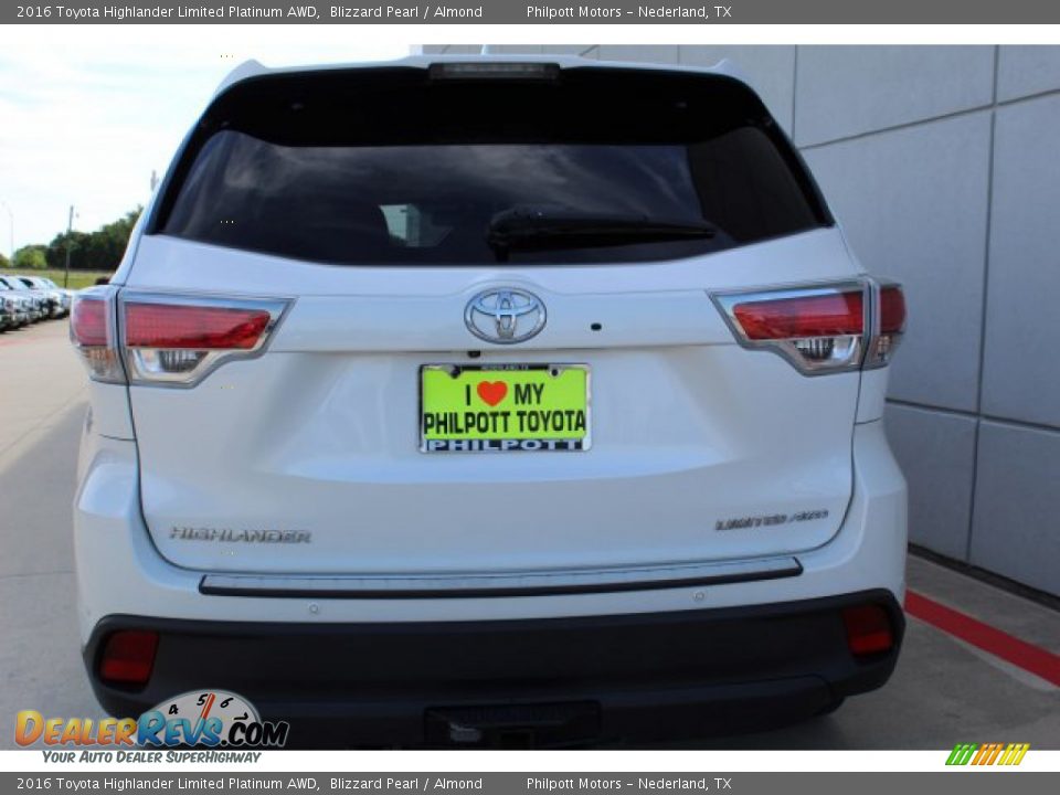 2016 Toyota Highlander Limited Platinum AWD Blizzard Pearl / Almond Photo #7
