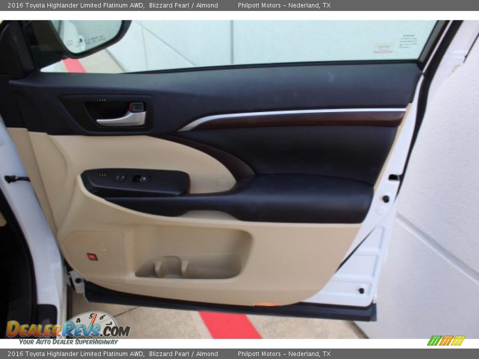 2016 Toyota Highlander Limited Platinum AWD Blizzard Pearl / Almond Photo #27