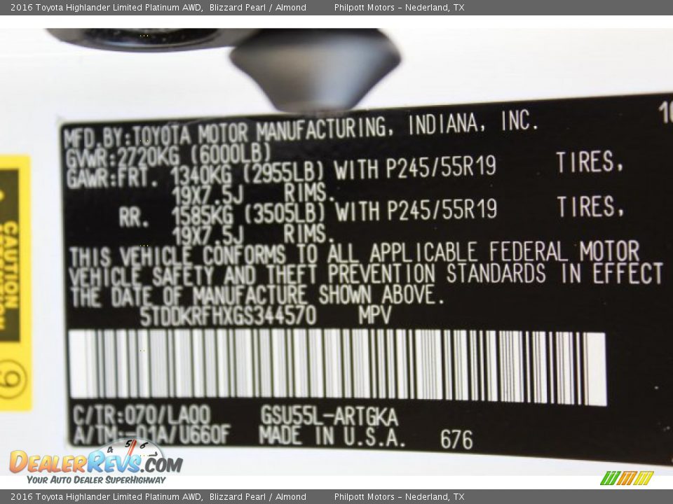 2016 Toyota Highlander Limited Platinum AWD Blizzard Pearl / Almond Photo #30