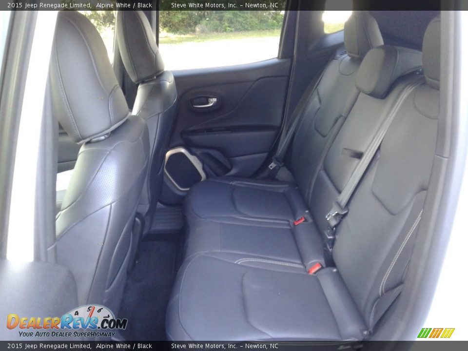 2015 Jeep Renegade Limited Alpine White / Black Photo #11