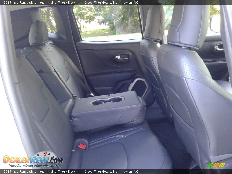 2015 Jeep Renegade Limited Alpine White / Black Photo #13