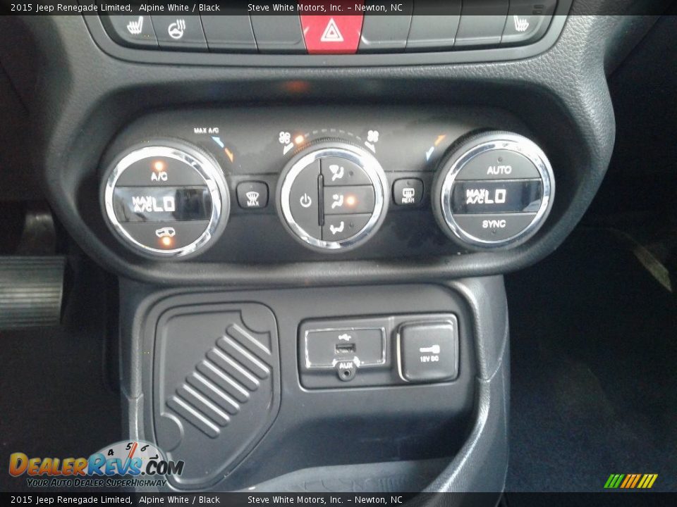 2015 Jeep Renegade Limited Alpine White / Black Photo #23