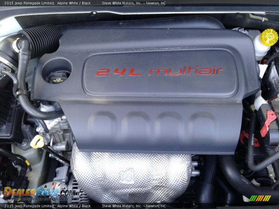 2015 Jeep Renegade Limited Alpine White / Black Photo #28