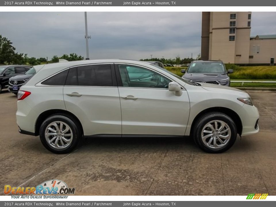 2017 Acura RDX Technology White Diamond Pearl / Parchment Photo #8