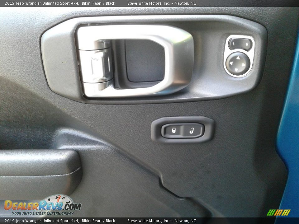 2019 Jeep Wrangler Unlimited Sport 4x4 Bikini Pearl / Black Photo #9