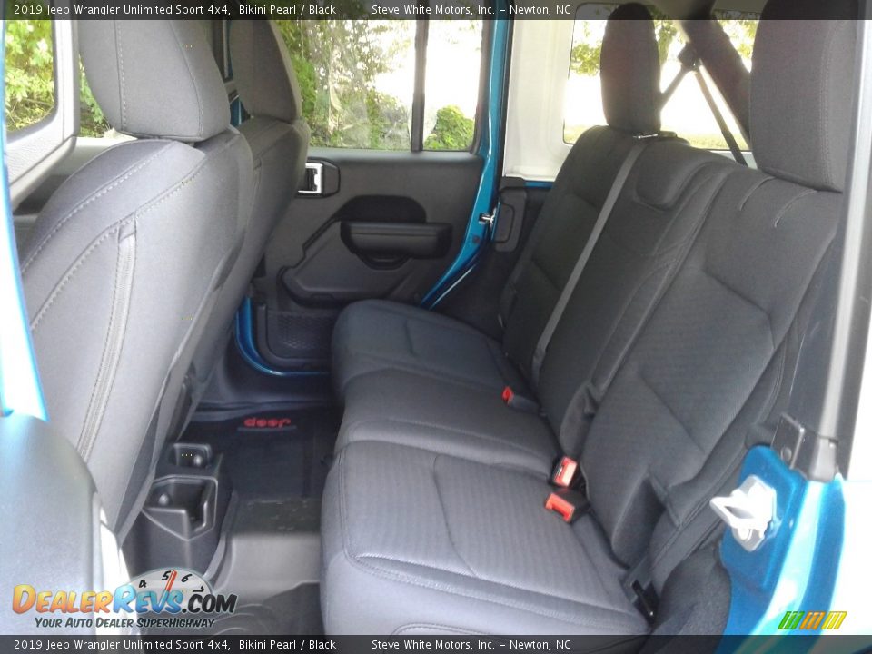 2019 Jeep Wrangler Unlimited Sport 4x4 Bikini Pearl / Black Photo #11