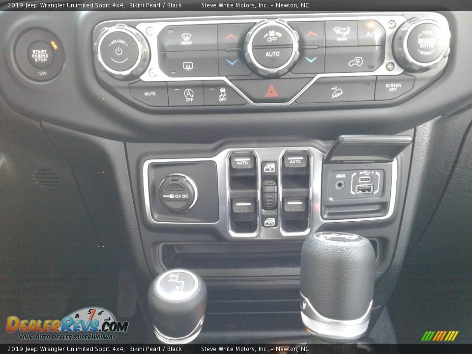 2019 Jeep Wrangler Unlimited Sport 4x4 Bikini Pearl / Black Photo #25
