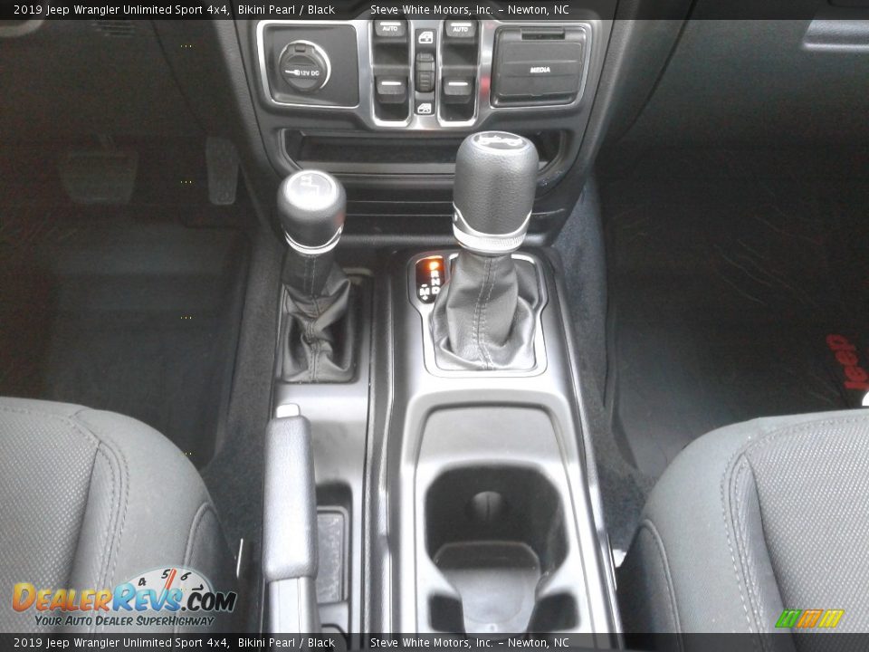 2019 Jeep Wrangler Unlimited Sport 4x4 Bikini Pearl / Black Photo #26