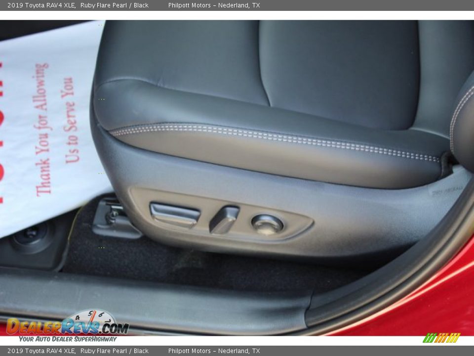 2019 Toyota RAV4 XLE Ruby Flare Pearl / Black Photo #11