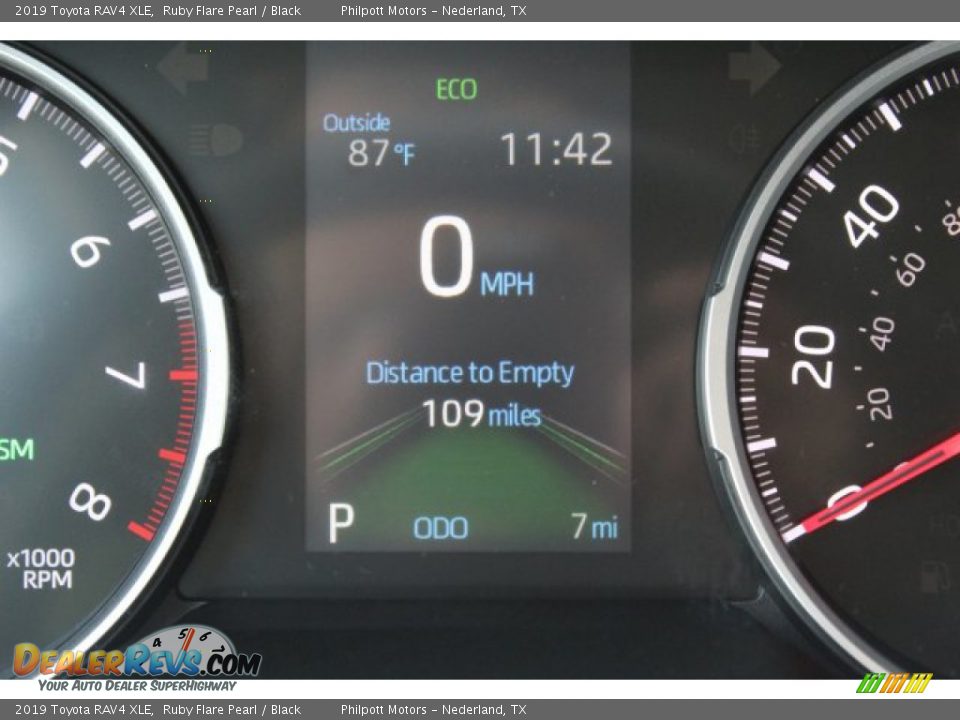 2019 Toyota RAV4 XLE Ruby Flare Pearl / Black Photo #15