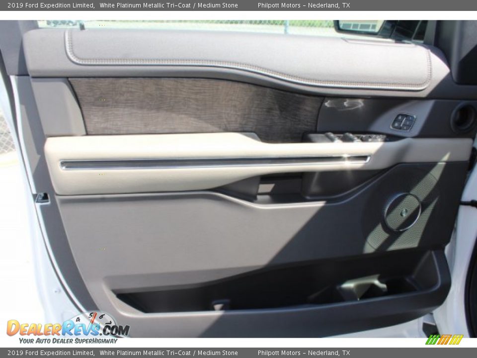 2019 Ford Expedition Limited White Platinum Metallic Tri-Coat / Medium Stone Photo #11