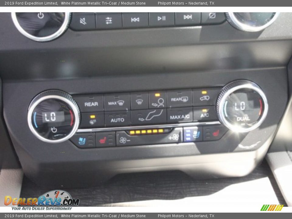 2019 Ford Expedition Limited White Platinum Metallic Tri-Coat / Medium Stone Photo #15