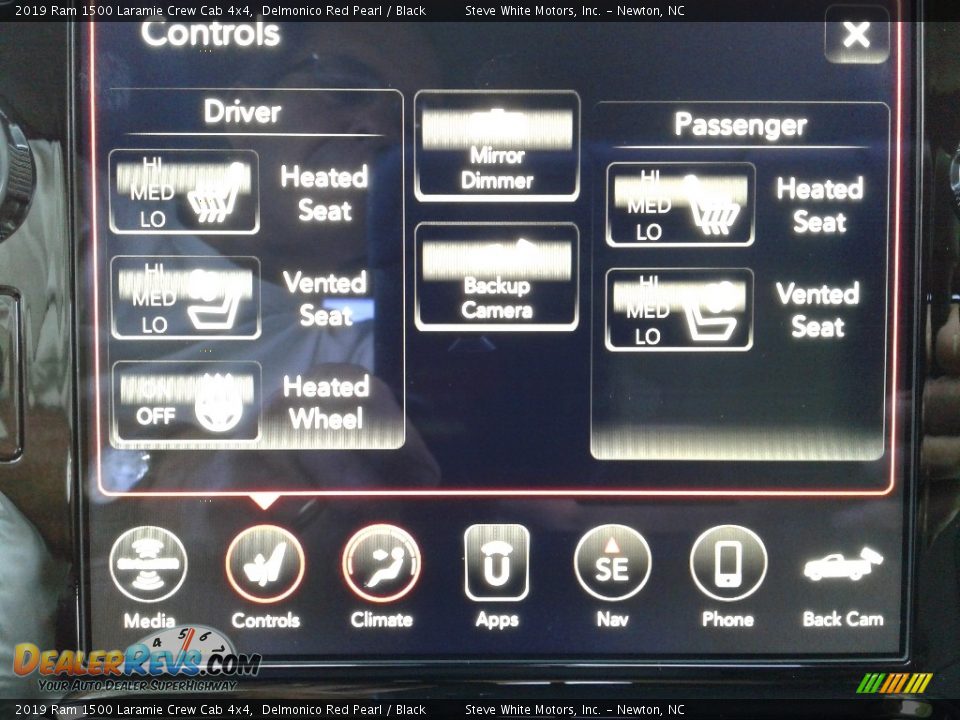 Controls of 2019 Ram 1500 Laramie Crew Cab 4x4 Photo #27