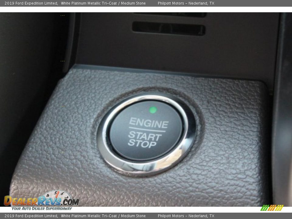 2019 Ford Expedition Limited White Platinum Metallic Tri-Coat / Medium Stone Photo #17