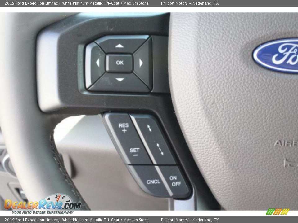 2019 Ford Expedition Limited White Platinum Metallic Tri-Coat / Medium Stone Photo #18