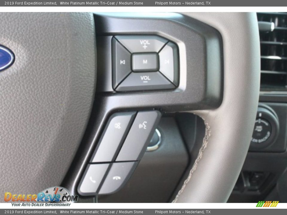 2019 Ford Expedition Limited White Platinum Metallic Tri-Coat / Medium Stone Photo #19