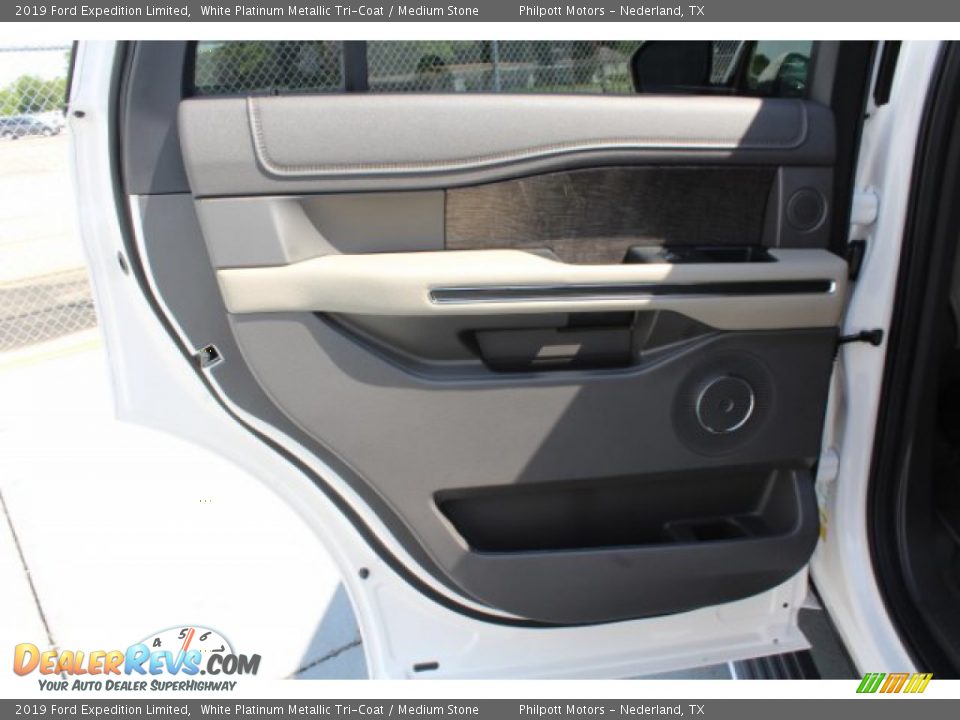 2019 Ford Expedition Limited White Platinum Metallic Tri-Coat / Medium Stone Photo #20