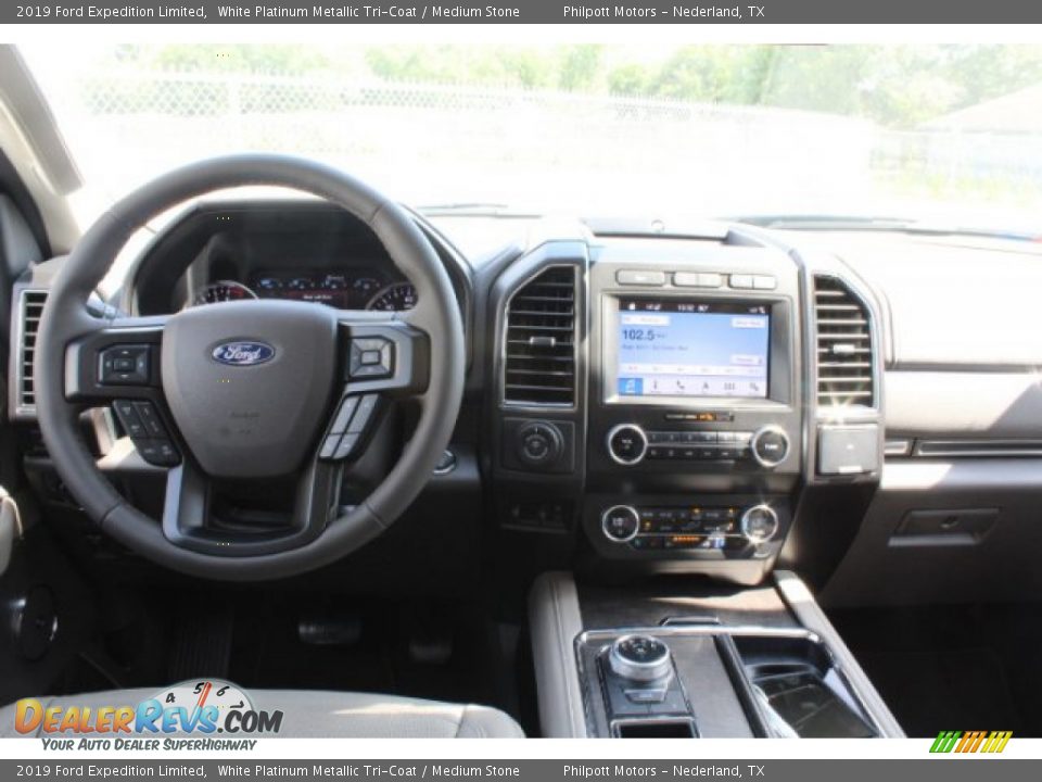 2019 Ford Expedition Limited White Platinum Metallic Tri-Coat / Medium Stone Photo #22
