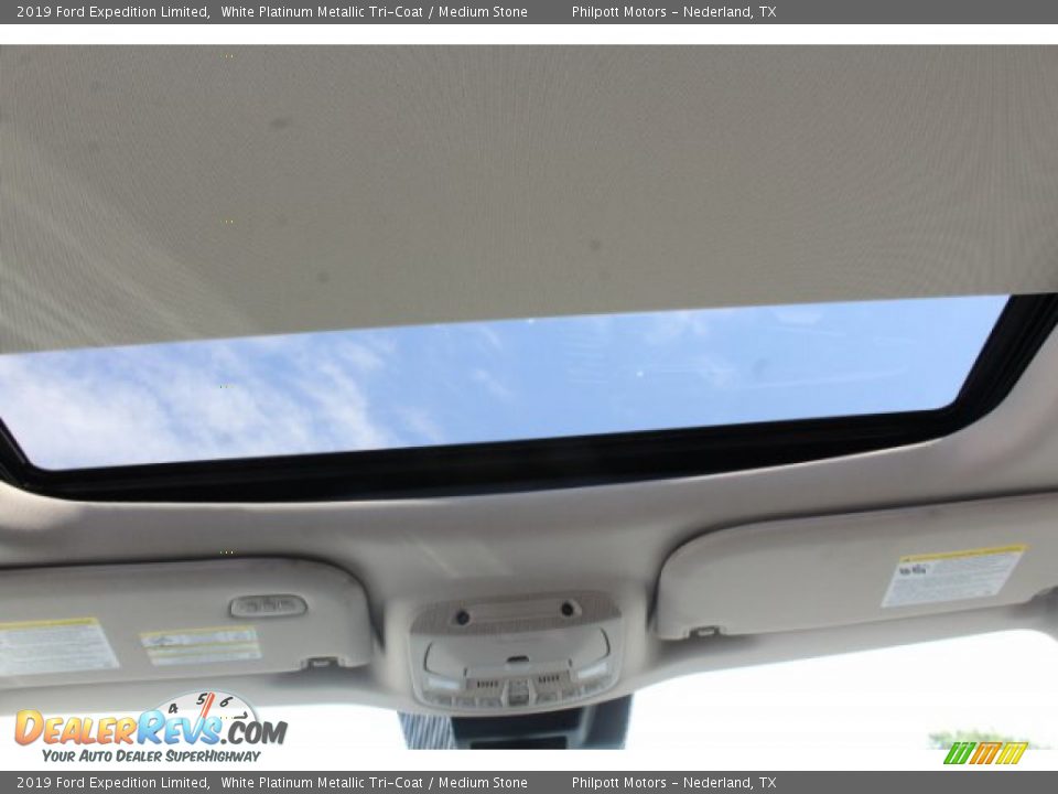 2019 Ford Expedition Limited White Platinum Metallic Tri-Coat / Medium Stone Photo #24