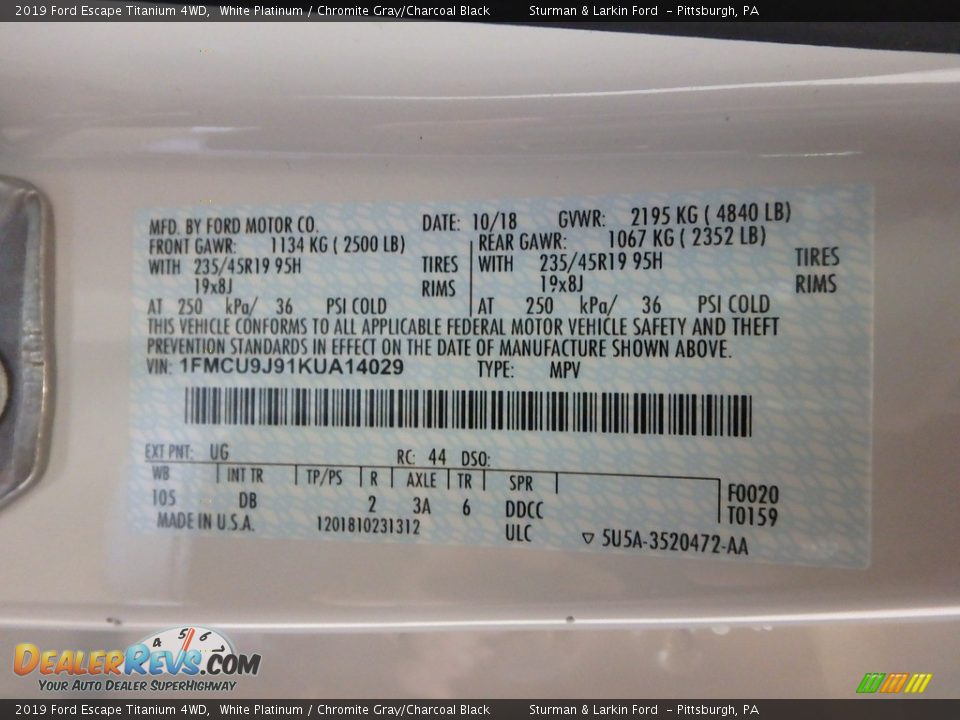 2019 Ford Escape Titanium 4WD White Platinum / Chromite Gray/Charcoal Black Photo #11