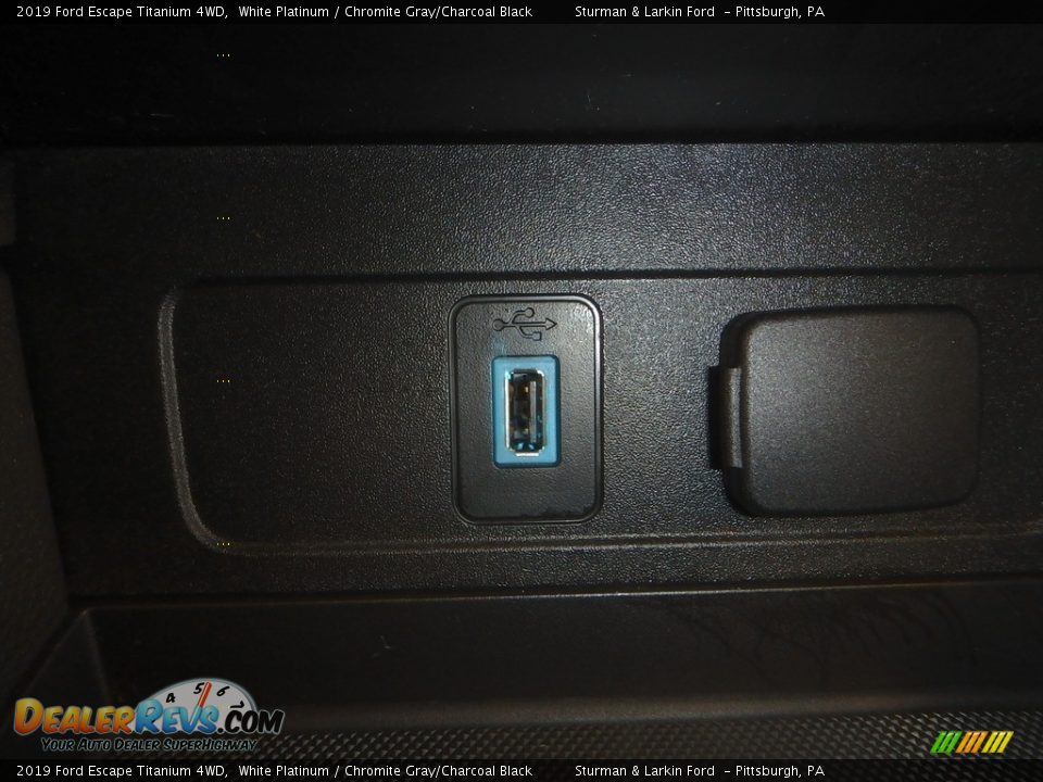 2019 Ford Escape Titanium 4WD White Platinum / Chromite Gray/Charcoal Black Photo #15