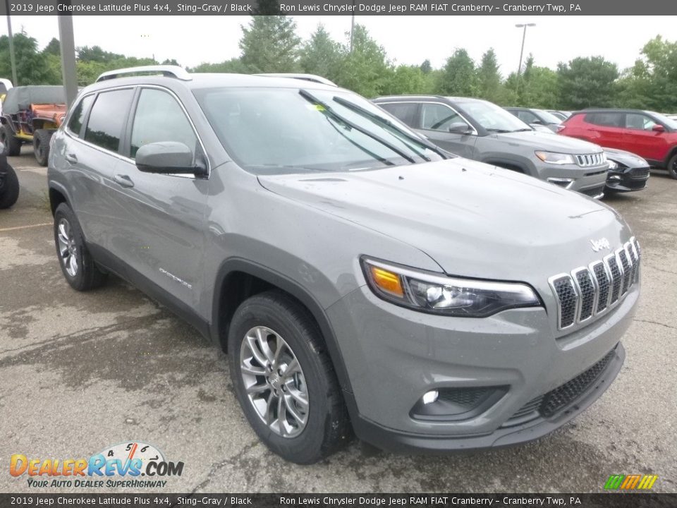 2019 Jeep Cherokee Latitude Plus 4x4 Sting-Gray / Black Photo #6