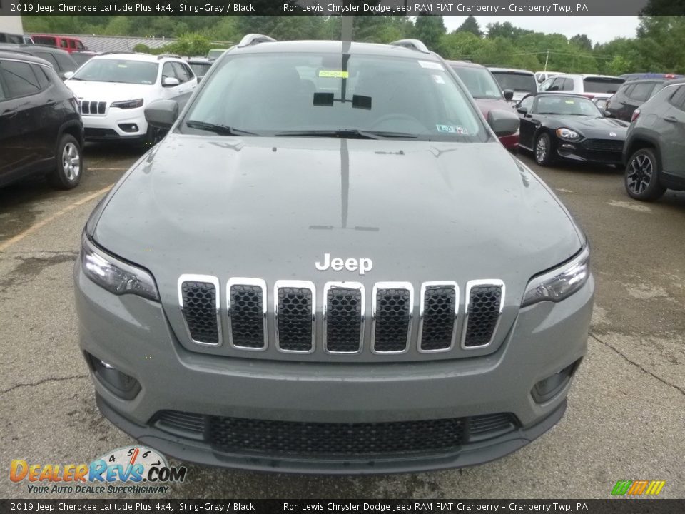2019 Jeep Cherokee Latitude Plus 4x4 Sting-Gray / Black Photo #7