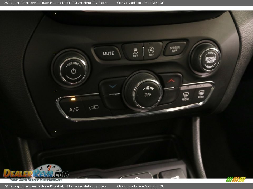 2019 Jeep Cherokee Latitude Plus 4x4 Billet Silver Metallic / Black Photo #17